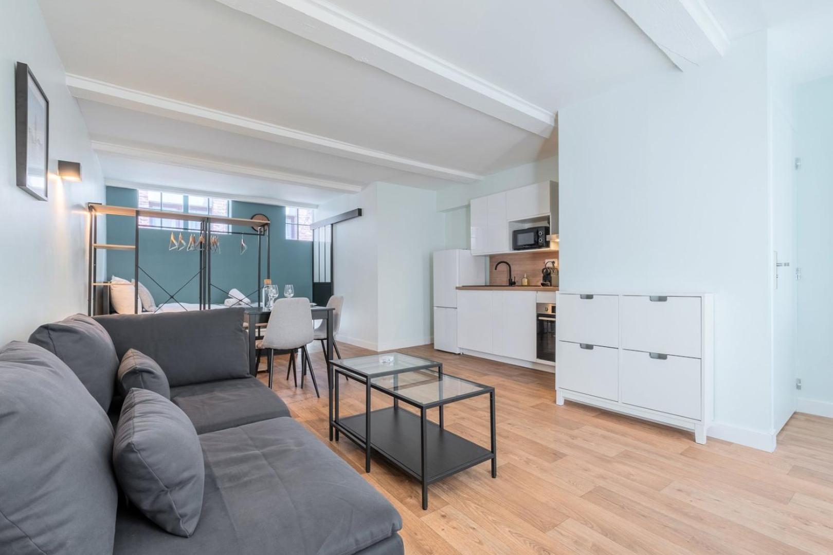 Vieux-Lille/Hypercentre: Lovely Equipped Studio 외부 사진